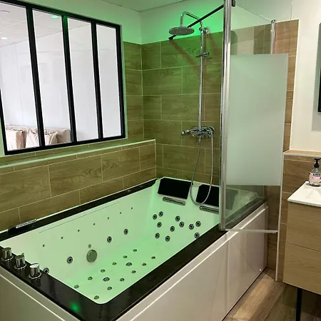 Jacuzzi *